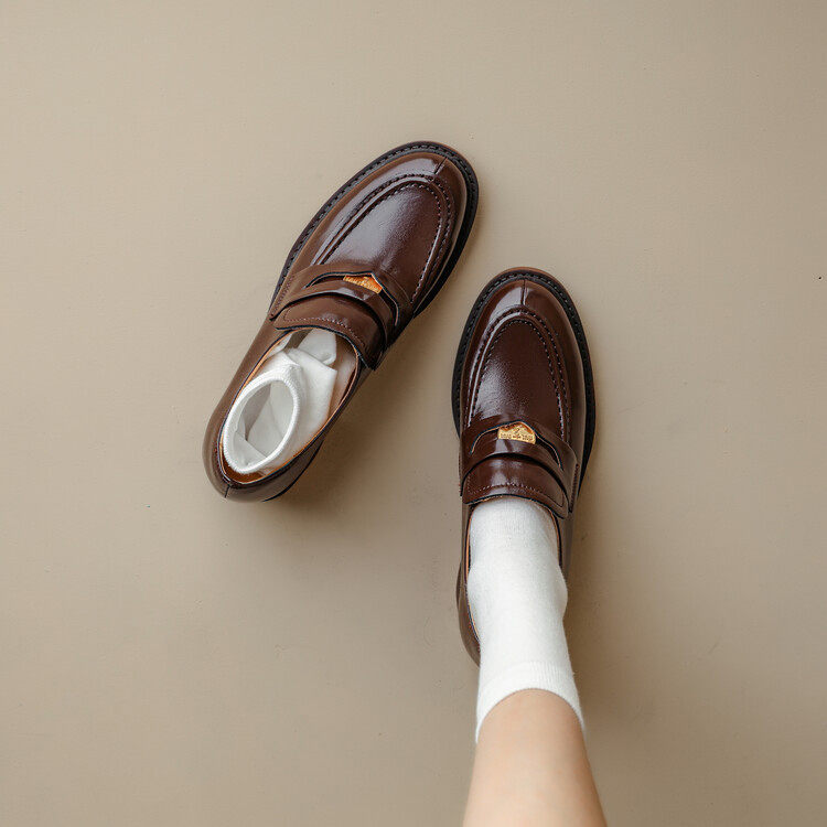 里外全皮小金扣乐福鞋2025早春新品厚底粗高跟圆头牛皮深口单鞋女,户外/登山/野营/旅行用品,登山鞋/徒步鞋,淘宝优惠券,粉丝福利购,淘宝优惠卷