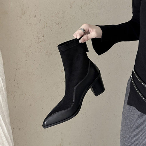 女士静音大底2025年新款尖头粗跟高跟弹力靴短筒短靴子气质时装靴