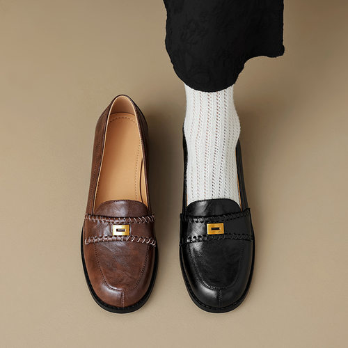 英伦风真皮一脚蹬简约百搭乐福鞋女2024年新款复古粗跟低跟小皮鞋