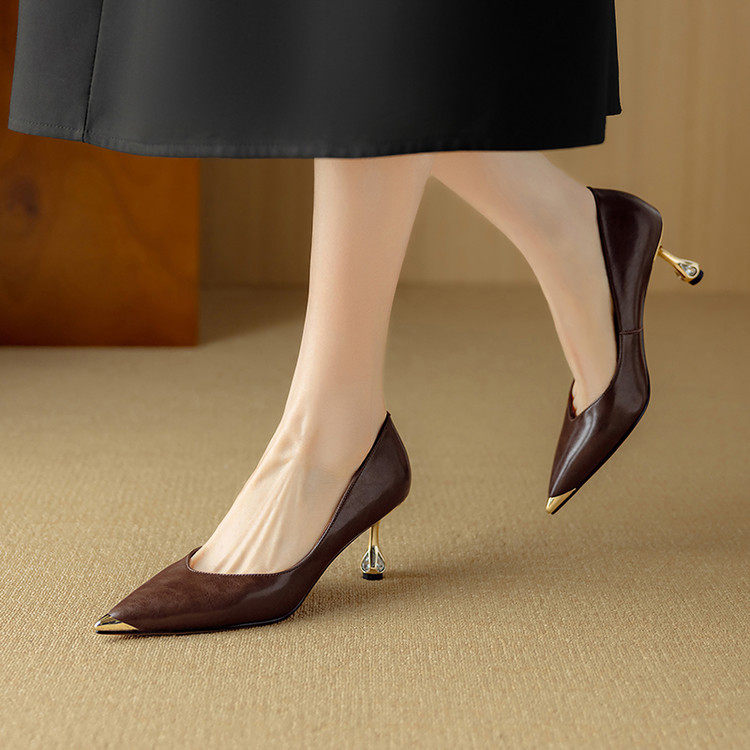 里外全皮！气质通勤小跟鞋女2025年新款尖头细跟浅口单鞋高跟鞋女,户外/登山/野营/旅行用品,登山鞋/徒步鞋,淘宝优惠券,粉丝福利购,淘宝优惠卷