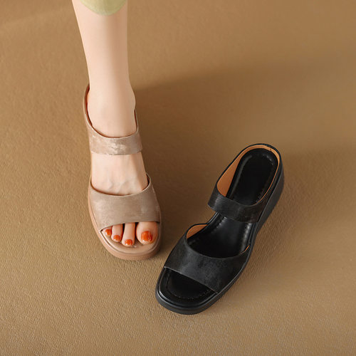 6.5cm手工真皮坡跟厚底拖鞋外穿女夏季时尚高跟舒适百搭凉拖露趾