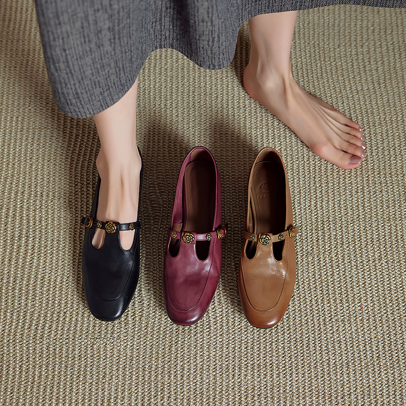 法式复古平底小皮鞋女2025新款真皮浅口单鞋配裙子丁字带玛丽珍鞋