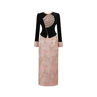 新中式粉色小众设计感改良旗袍连衣裙秋冬假两件收腰显瘦气质裙子