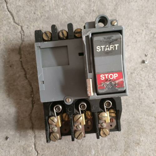议价断路器M-0 11CB30，，手指处可维修