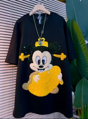 大码女装胖mm毛巾绣卡通金元宝米奇短袖t恤女宽松遮臀白色上衣女