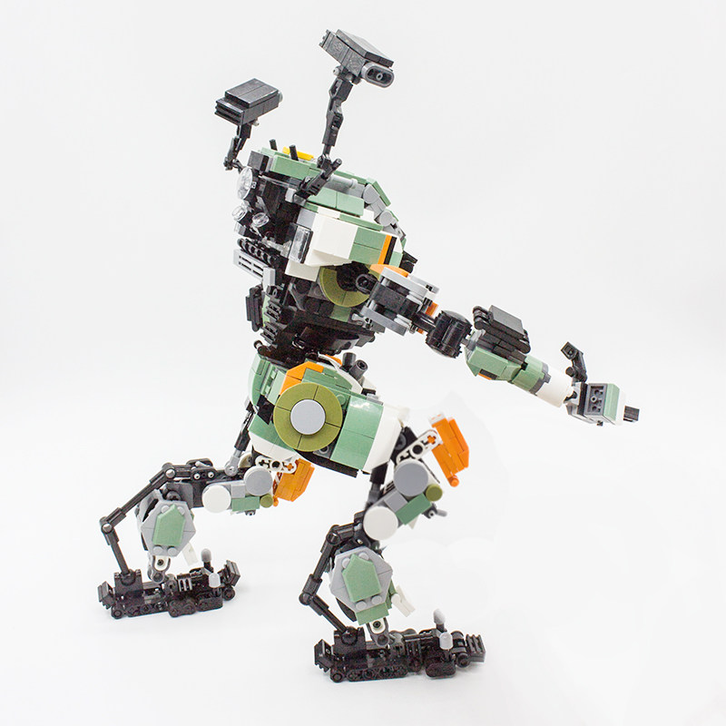 适用乐高泰坦陨落机甲机器人拼插摆件积木男孩高难度拼装玩具积木