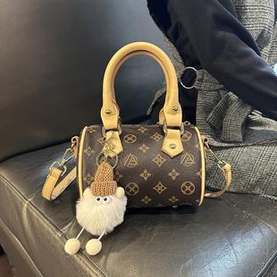 2025新款 百搭波士顿枕头包单肩手提包女士斜挎小包包 经典 老花时尚