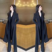 御姐范纯色风衣外套搭配高腰微喇裤 过膝长款 减龄秋冬新款 网红爆款