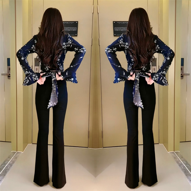 气质百搭收腰系带喇叭袖上衣裤子