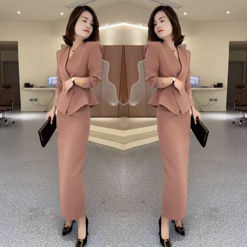 显白修身套装裙外套搭配半身裙