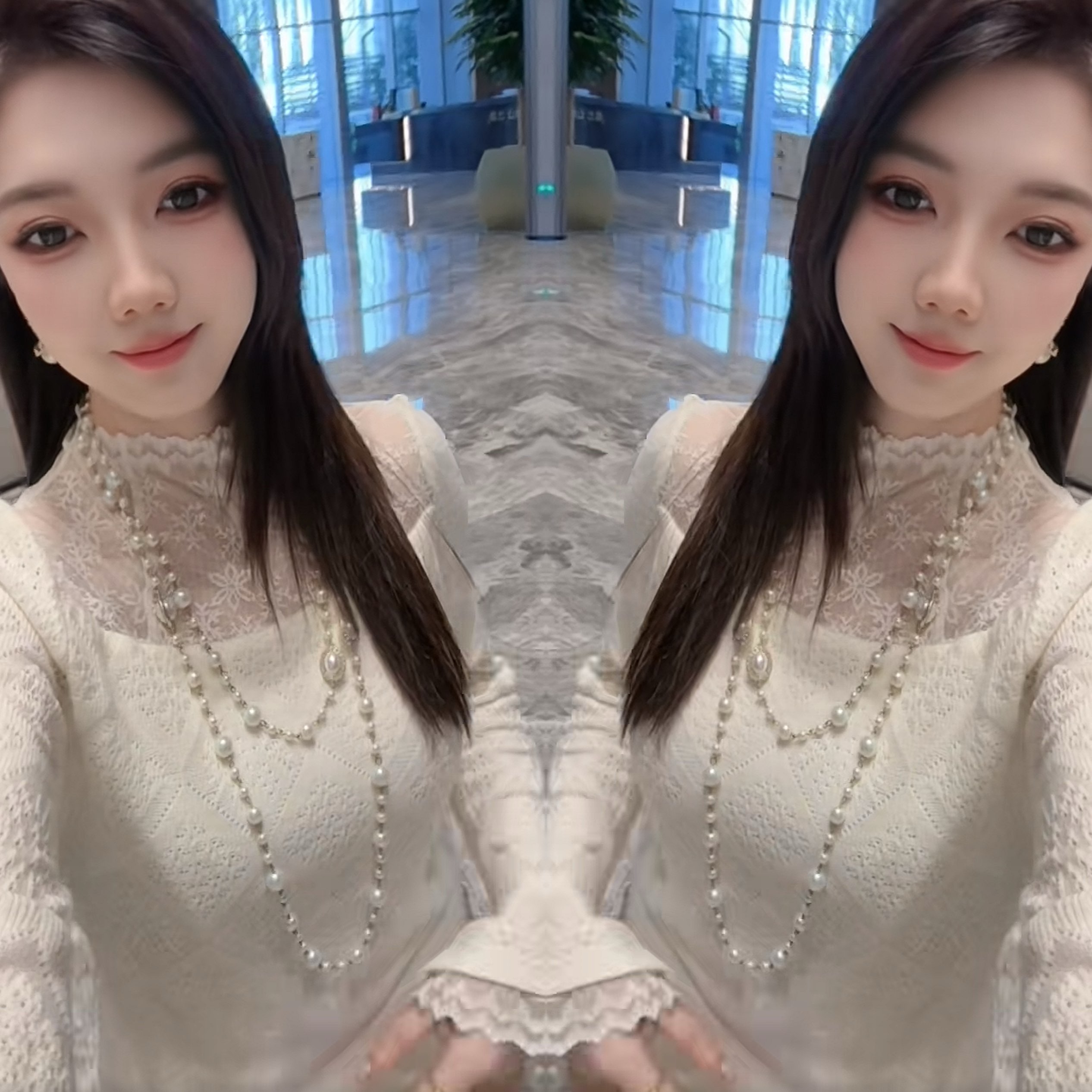 高领蕾丝拼接长袖修身法式打底衫