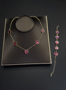 Vintage古著红色四叶草手链轻奢小众高级感精致百搭手饰品B121251