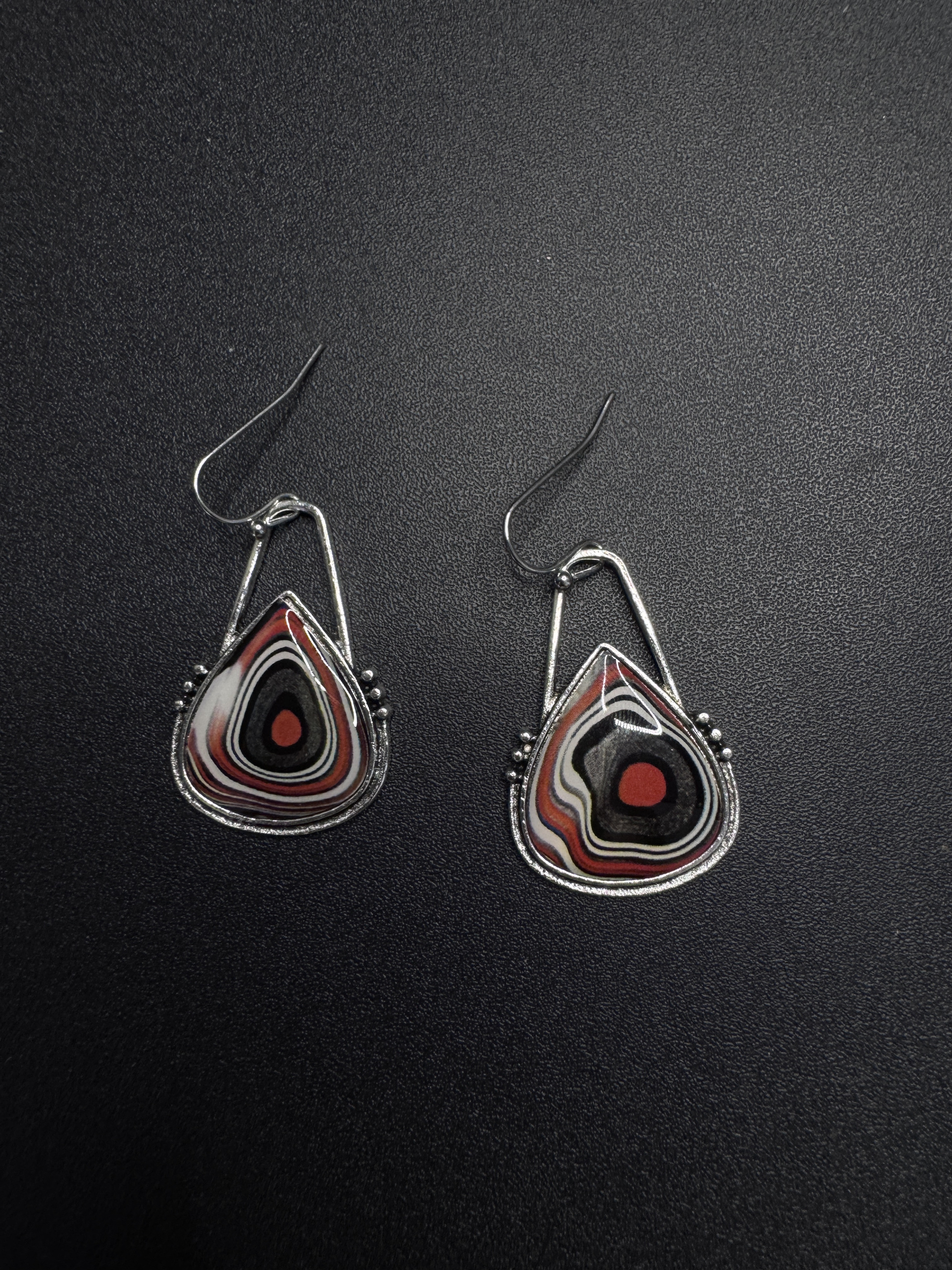 Vintage古著设计感古早风Unique design niche耳饰P52408