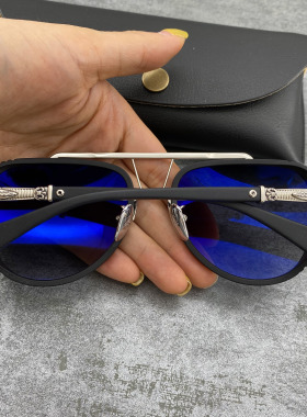 时尚厚边百搭可配高度太阳眼镜