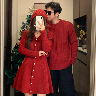 新年圣诞氛围感情侣装毛衣慵懒风小众法式V领针织连衣裙时尚简约