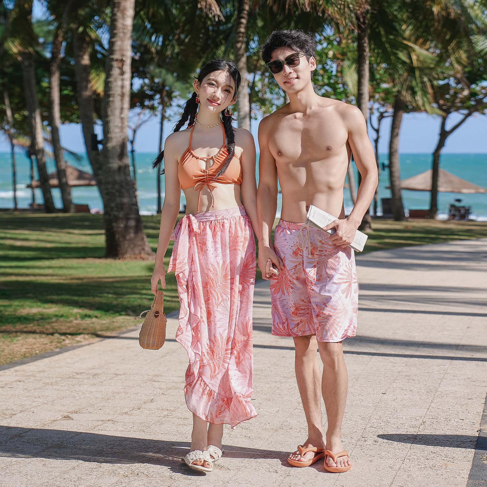 2025新款情侣款游泳衣女款性感分体带纱裙度假比基尼三件套沙滩裤