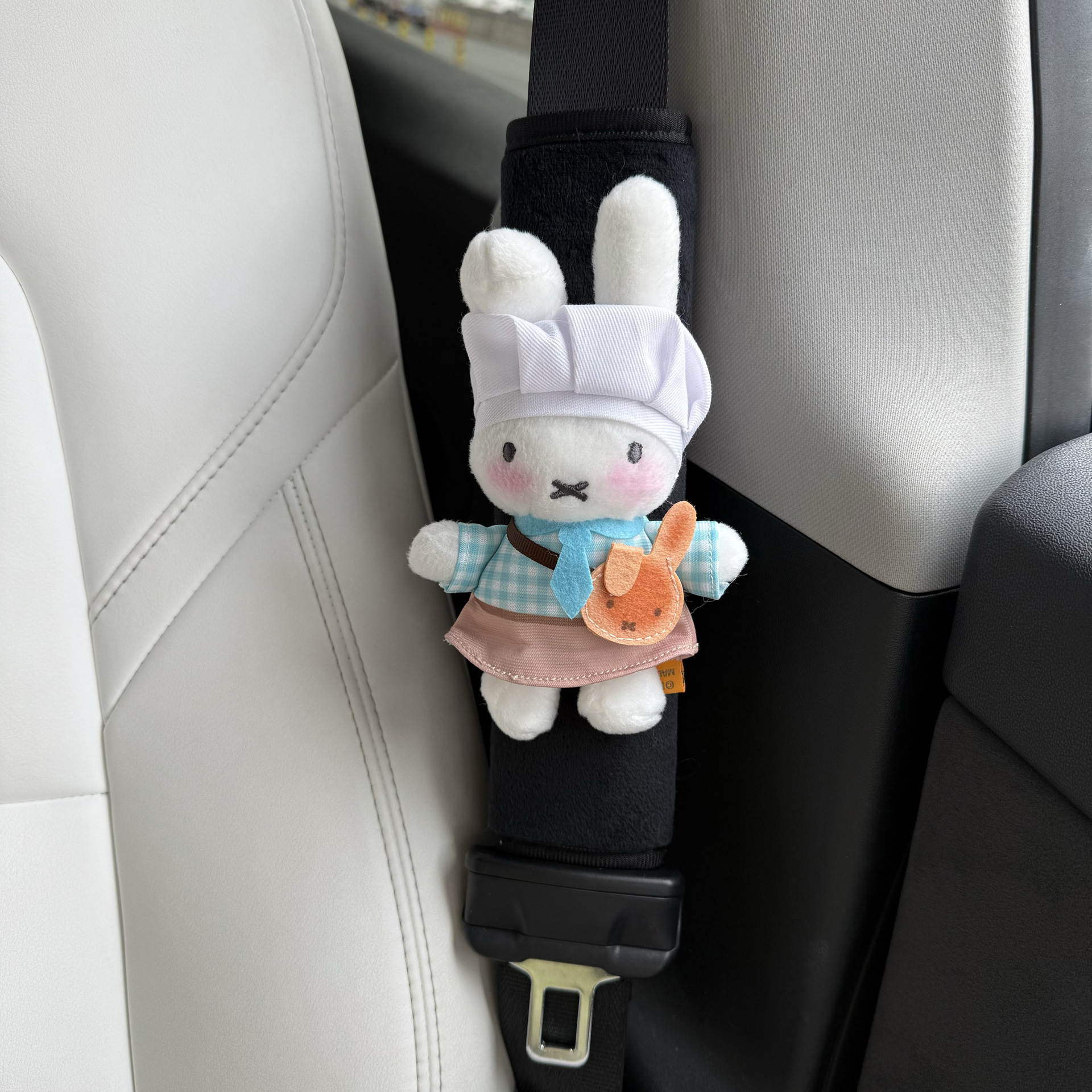 宝马x3汽车安全带护肩套x1三系i3/325li车载保险带装饰可爱保护套