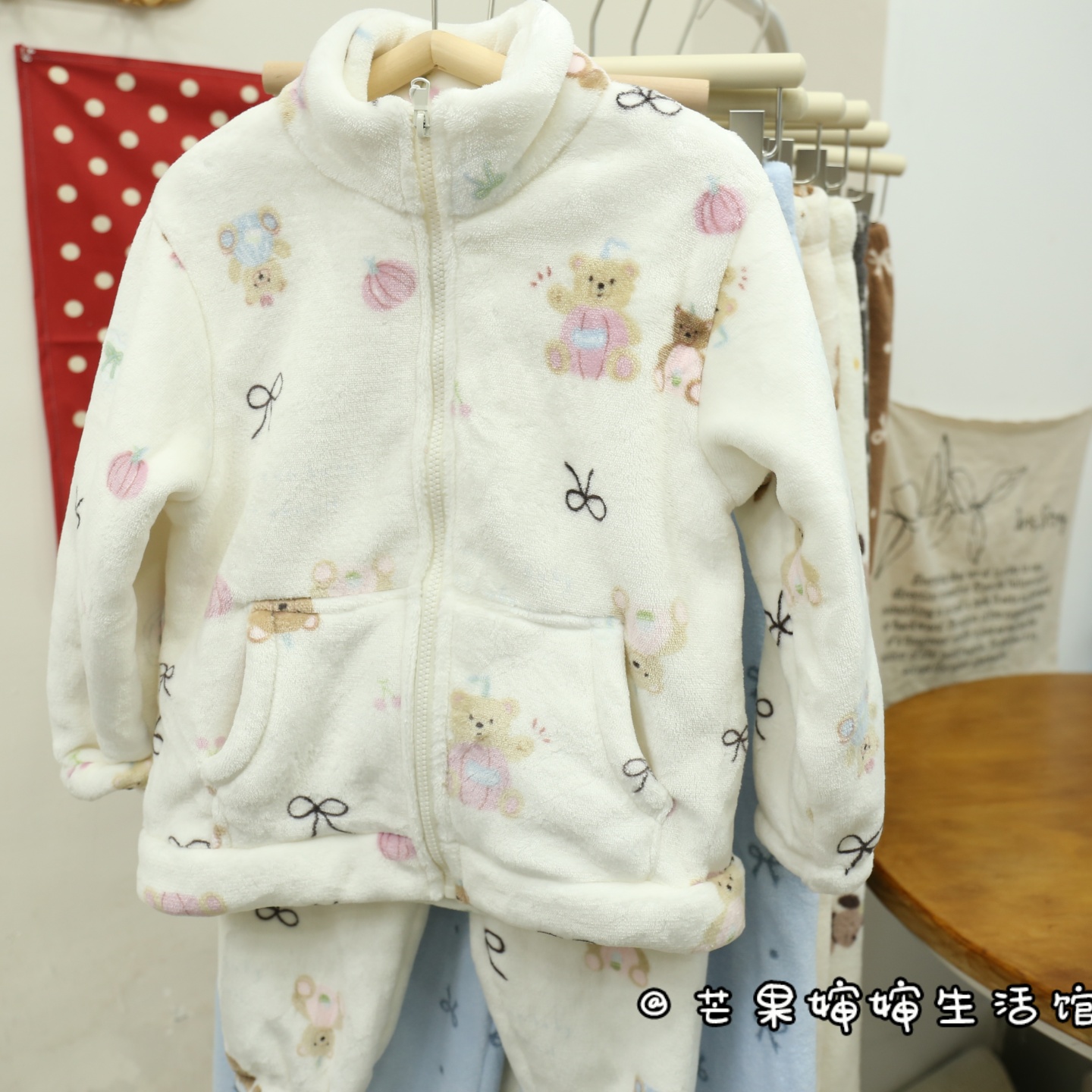 儿童睡衣秋冬加厚男童女童法兰绒立领开衫宝宝加绒冬季家居服套装