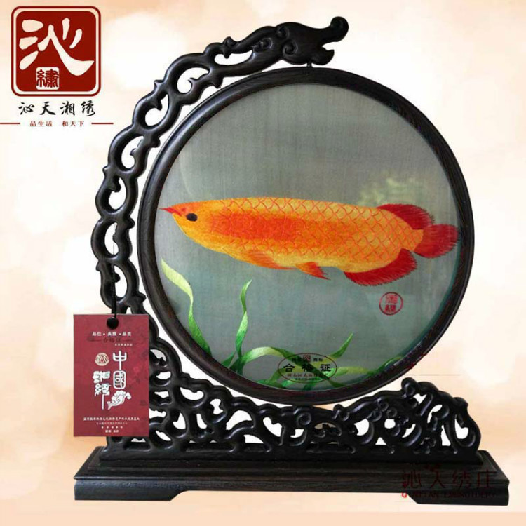 新品湘绣手工刺绣摆台
