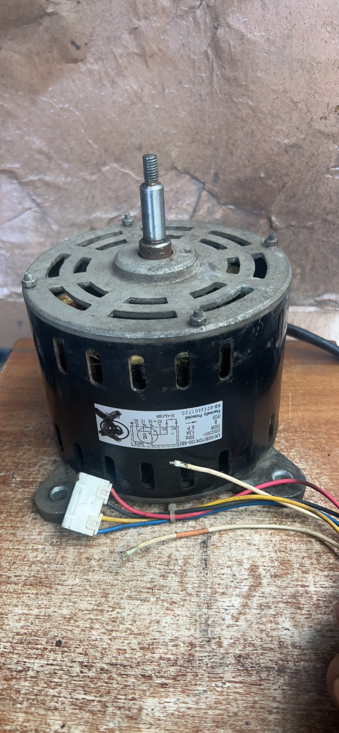 适用格力空调室内电机LN100B YDK100-8B马达通用LN100C YDK100-8C