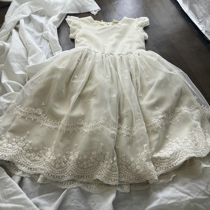 出口意大利单primigi重工女童中大童公主蕾丝飞袖连衣裙