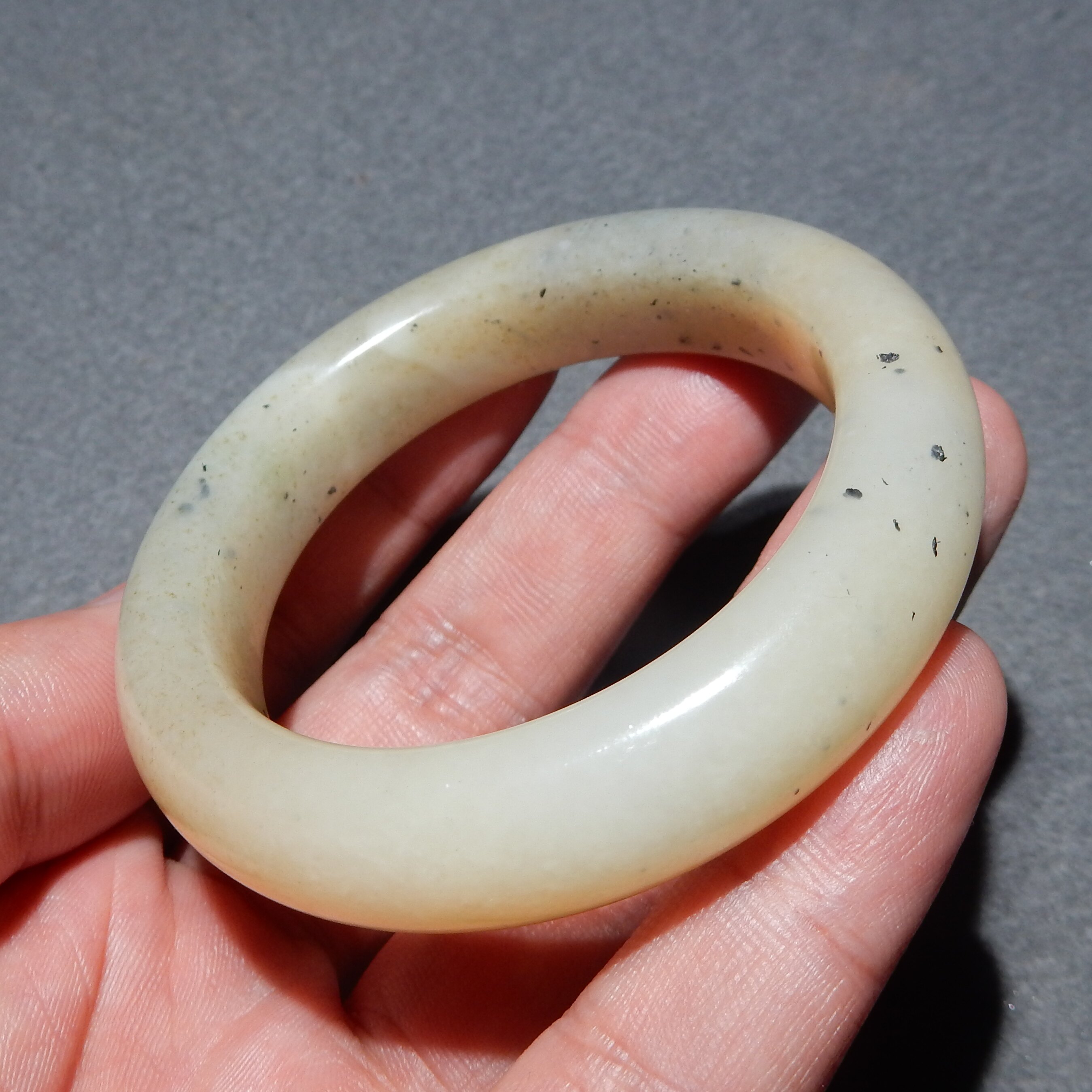 方言和田玉特惠精品新疆且末糖青花料温润细腻内径51mm手镯子w4