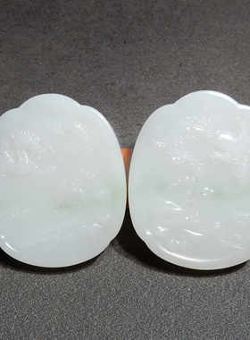 方言精品收藏俄罗斯老坑料油润细腻羊脂白玉带翠龙凤牌吊坠挂件h2