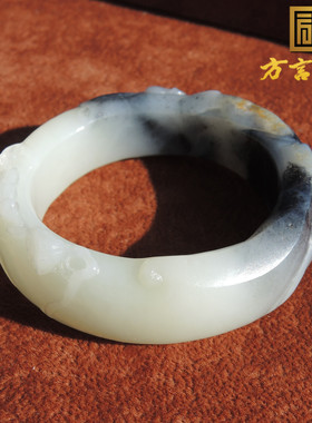 收藏级方言和田玉精品新疆挂金皮高脂青花白玉籽料59mm雕花手镯h2