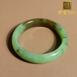 亏麻了方言精品俄料乌兰海碧玉苹果绿带糖内径51mm正装手镯子w1