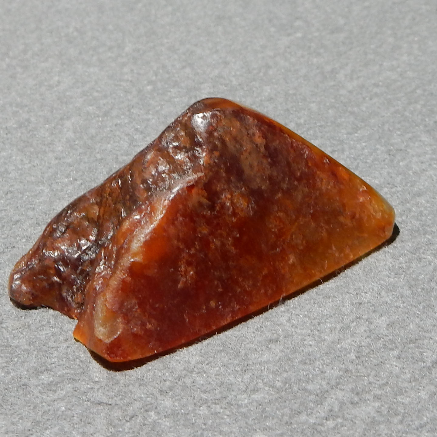 卖爆了方言和田玉精品特色白玉籽料红金皮油润高脂原石切料A3