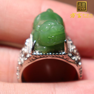 方言精品和田玉俄罗斯老坑碧玉苹果绿925银镶嵌活口19mm貔貅戒指N