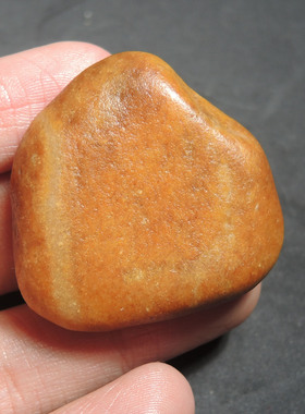 方言品牌和田玉佩戴级唐河料黄沁皮原生黄玉精美原石玩料R2