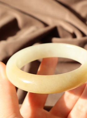 新疆且末老坑料糖白玉卡55mm手镯