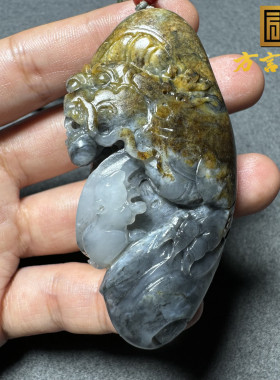 放大漏方言新疆和田玉籽料老熟红皮青花黑白分明望子成龙把件S8