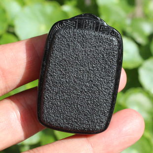 方言和田玉精品新疆漆黑如墨白玉底墨玉籽料平安无事牌吊坠挂件A1