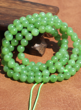 方言和田玉俄细腻果绿色碧玉手串