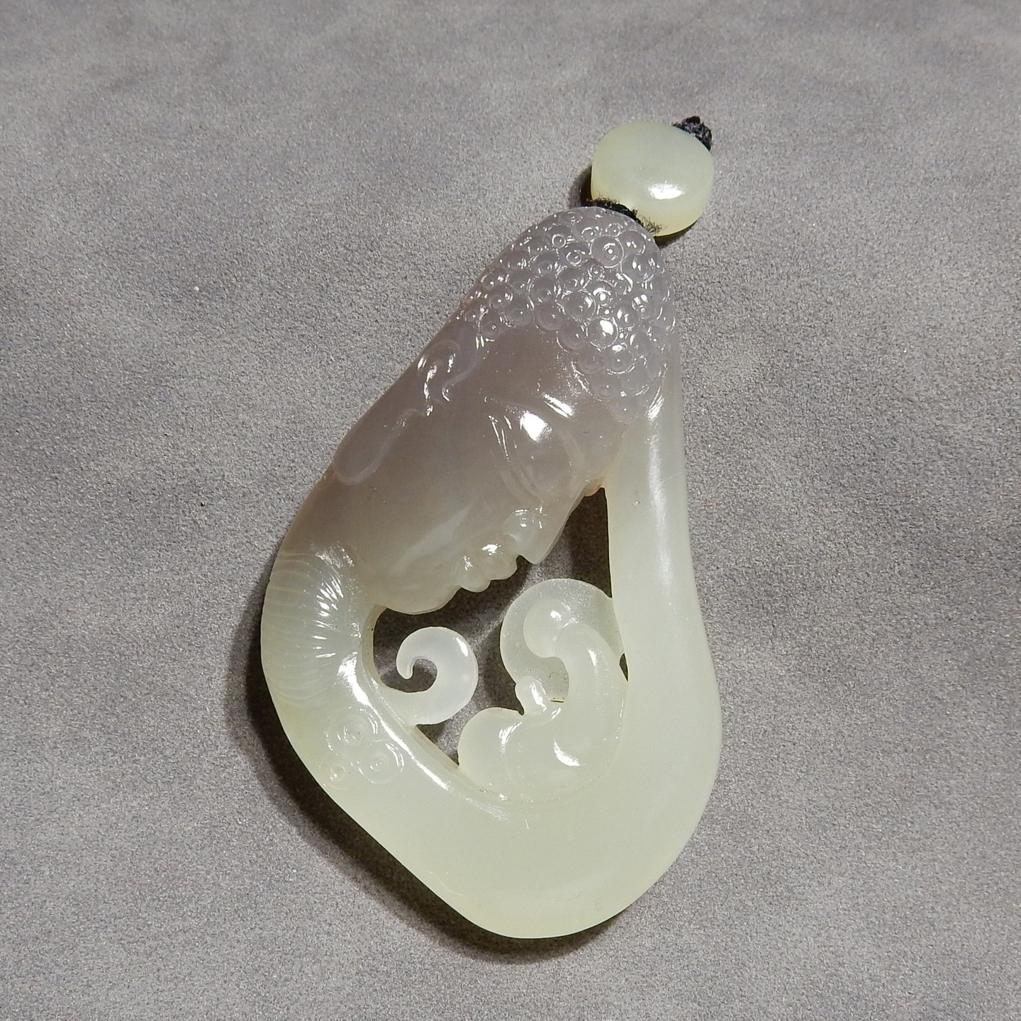 震惊方言和田玉青海料罕见俏色巧雕白玉烟紫双面工悟道吊坠挂件h2