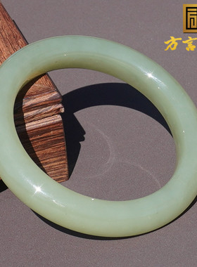 新疆且末老料细润高脂青黄口手镯