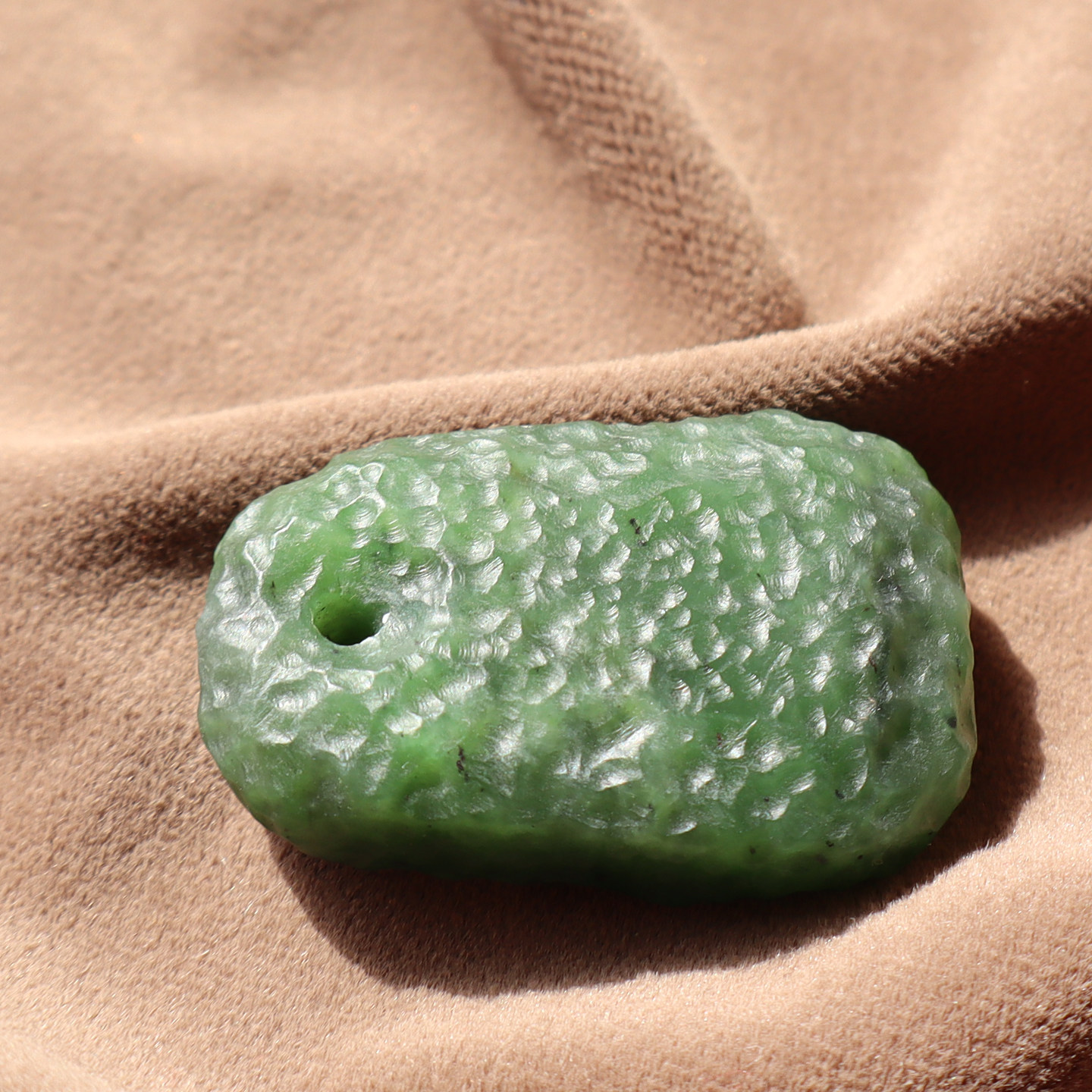 震惊方言品牌和田玉精品级俄罗斯菠菜绿碧玉老广工牌子吊坠挂件A2