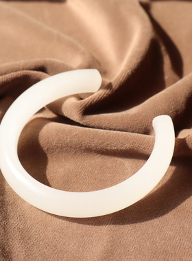 金丝玉天山翠白月光55mm开口手镯