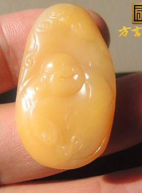 震惊了方言品牌和田玉珍稀黄色名品玉全玉种鸡油黄玉籽料佛吊坠R