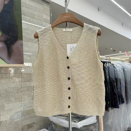 BD缤典66369夏季新品韩版V领无袖针织马甲女宽松单排扣开衫背心