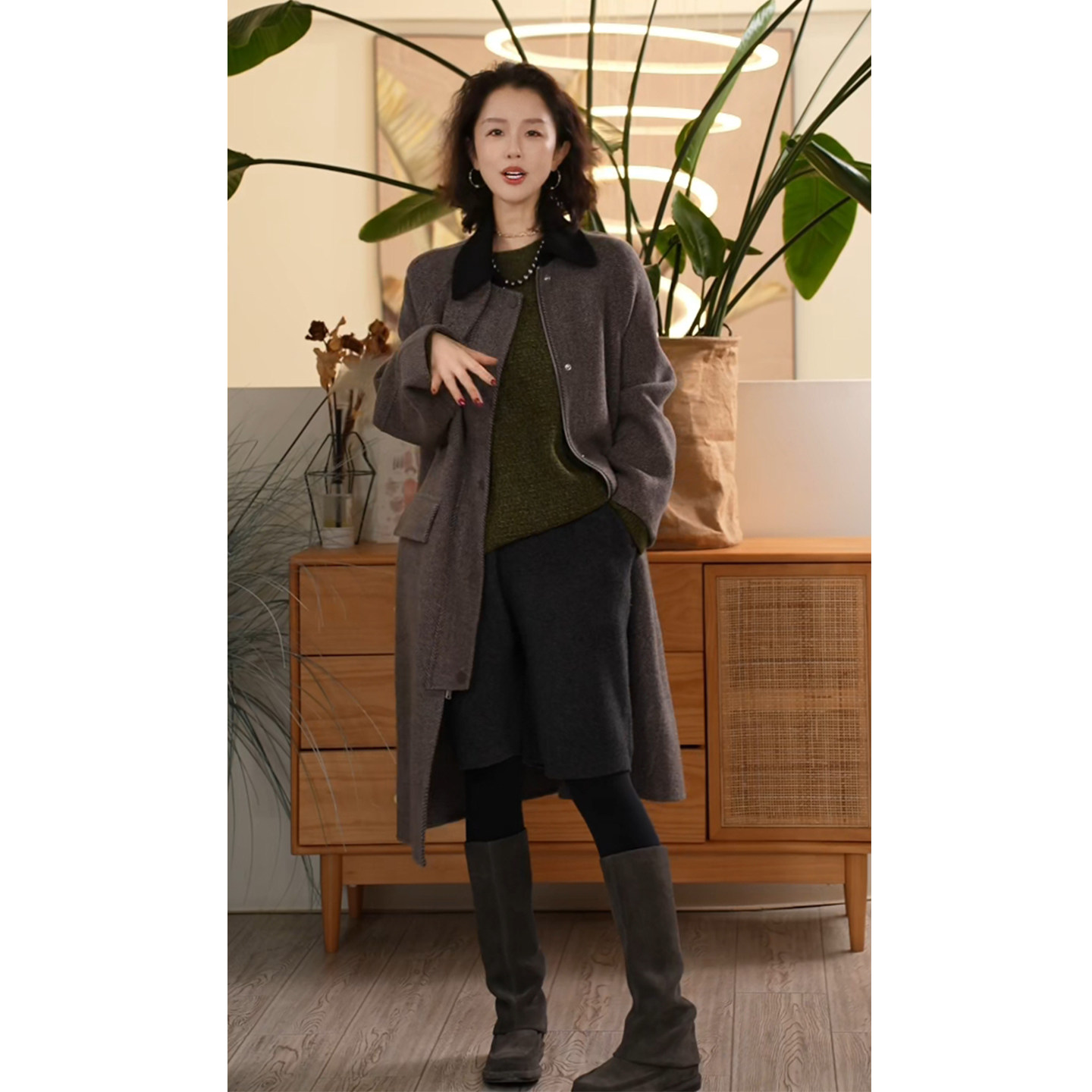 绵羊毛时尚经典翻领长款毛呢外套