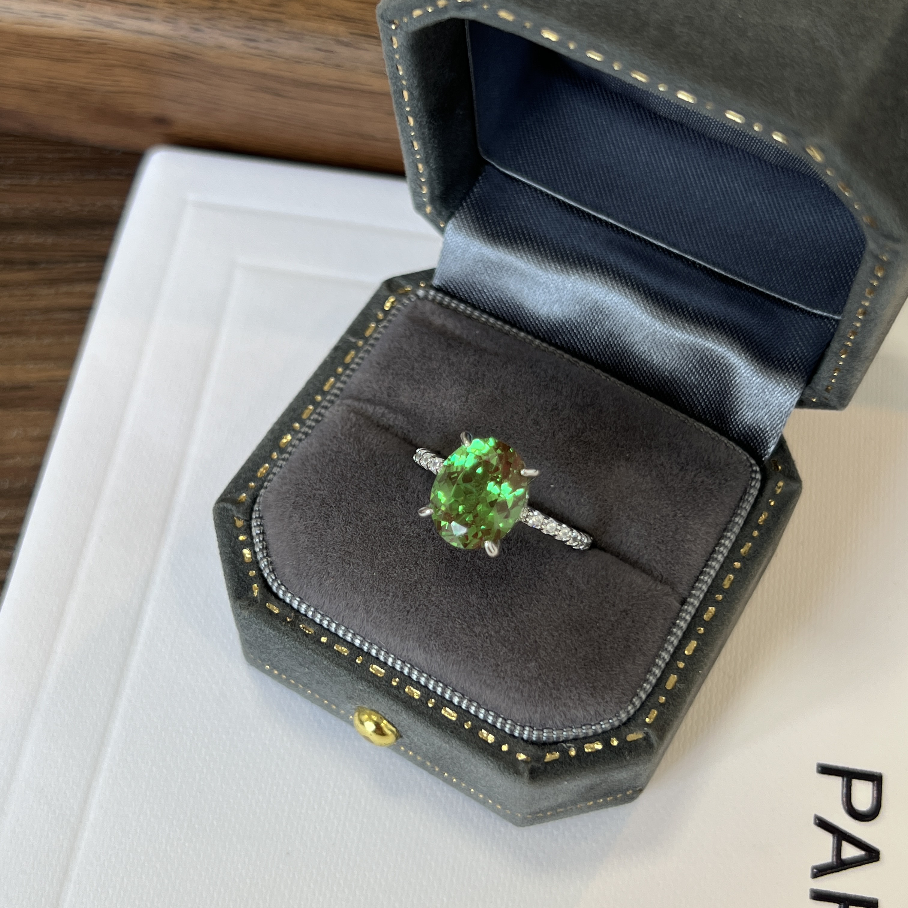 培育莎弗莱925纯银戒指3.5ct