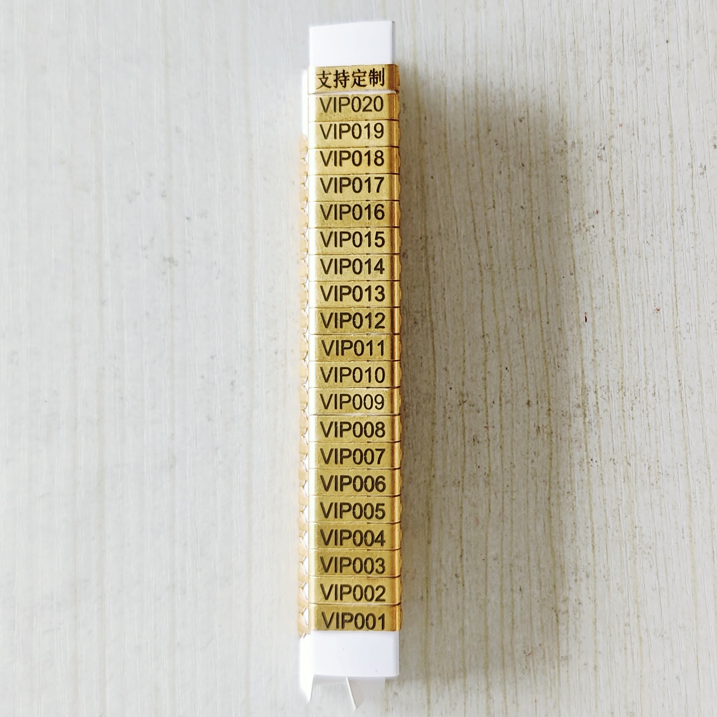 斗鸡翅膀标签编号挂牌兔子羊乌龟