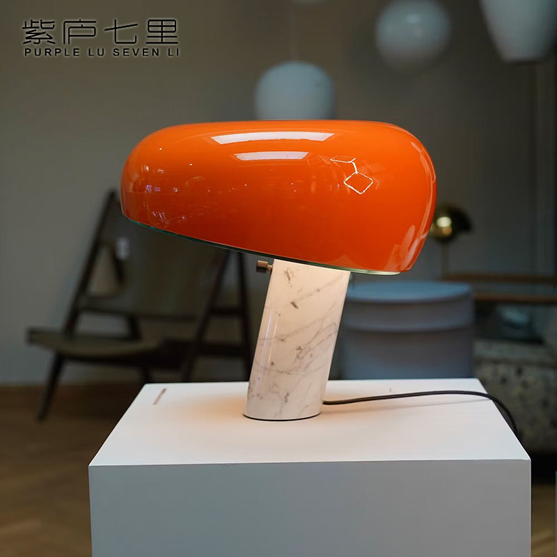 意式创意设计样板间客厅装饰灯卧室床头台Snoopy 史努比台灯