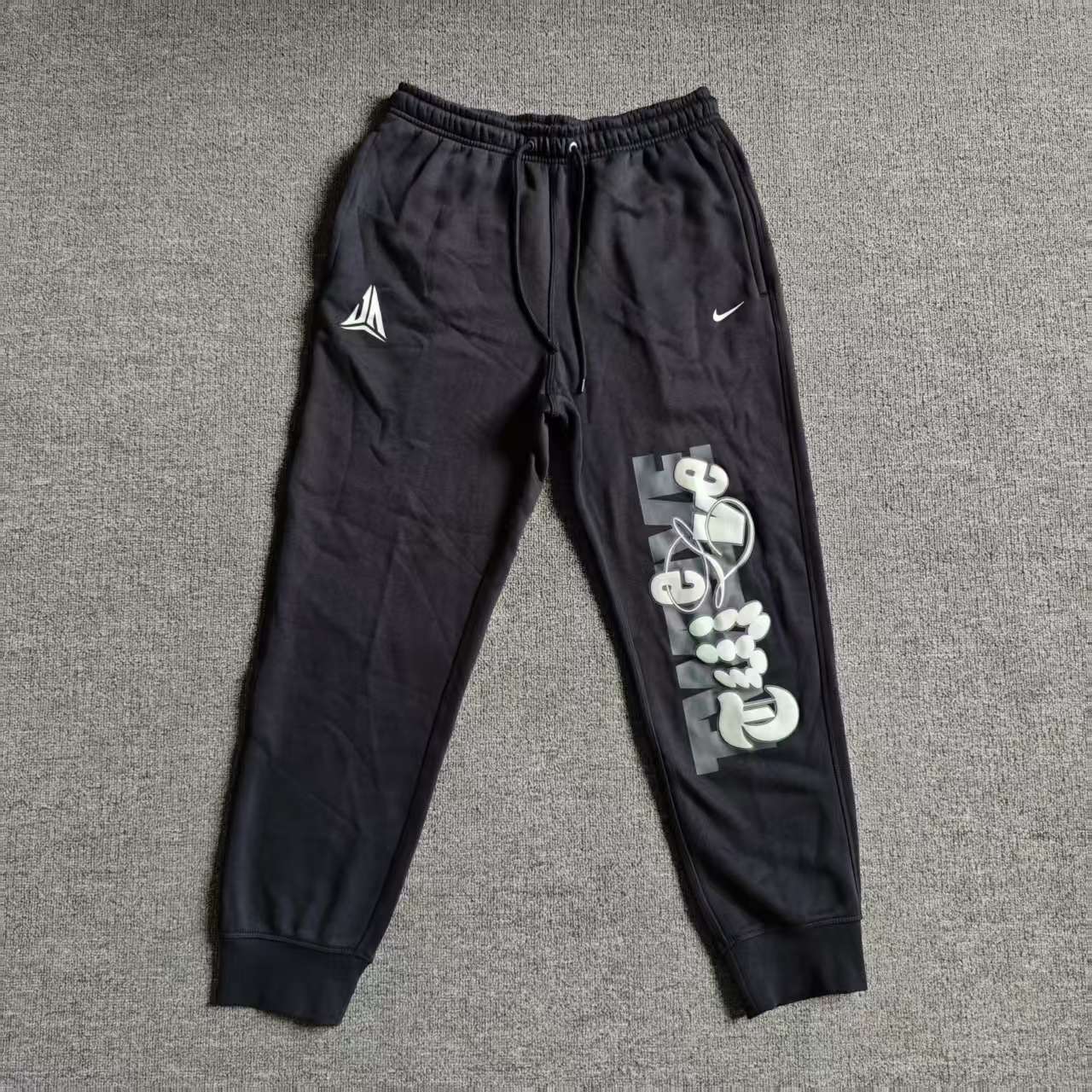 NIKE耐克男子莫兰特加绒印花保暖运动篮球收脚长裤FZ1041-010