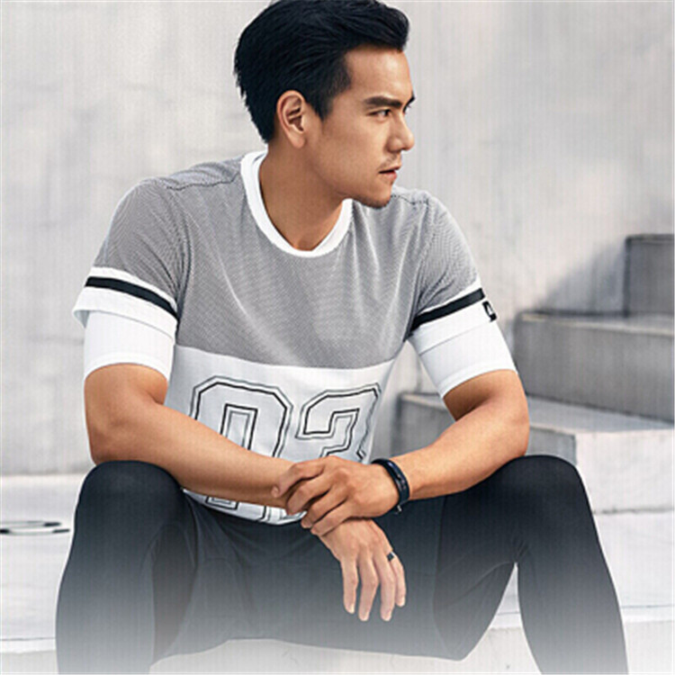 adidas 彭于晏同款 男子运动短袖圆领透气休闲t恤  cd1072