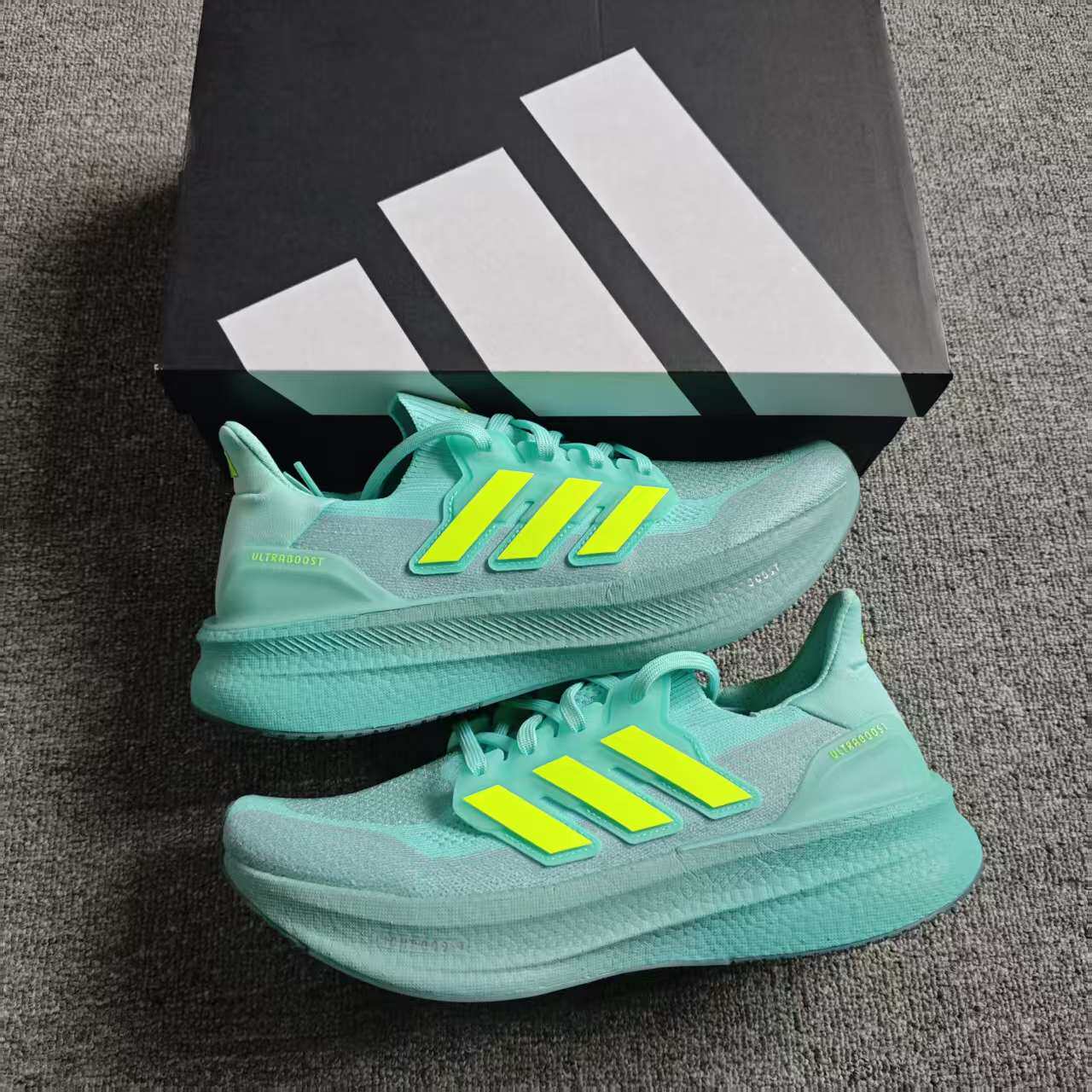 ADIDAS阿迪达斯ULTRABOOST 5.0男子旗舰爆米花跑步鞋 JQ2909