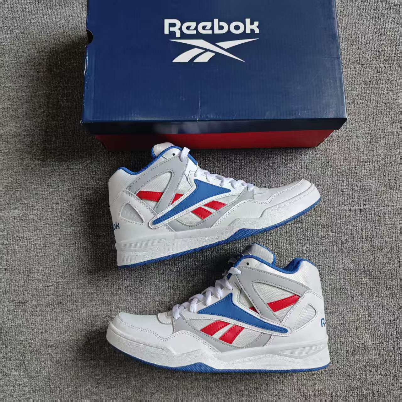 REEBOK锐步 BB4500男子高帮经典大LOGO篮球板鞋HR0524